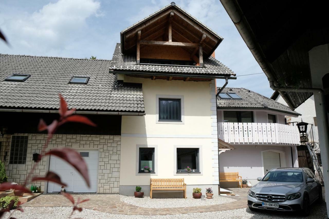 Happy River House Kamna Gorica Buitenkant foto
